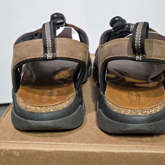 Keen Men's Dark Brown Leather Sandals - Picture 4 of 12